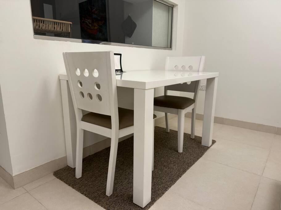 City Gem Baq - 305 Mascate